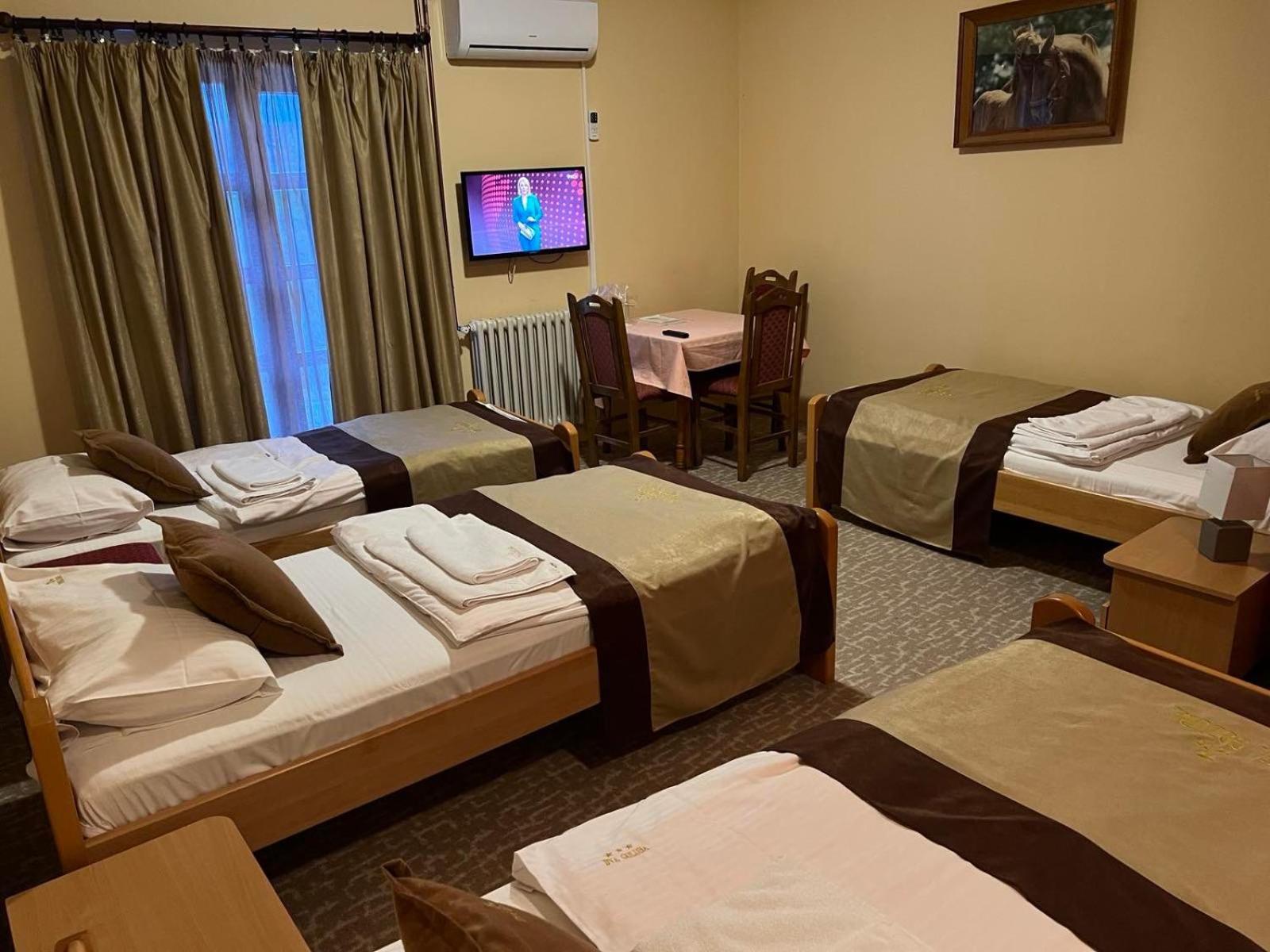 Hotel Dva Goluba بال المظهر الخارجي الصورة