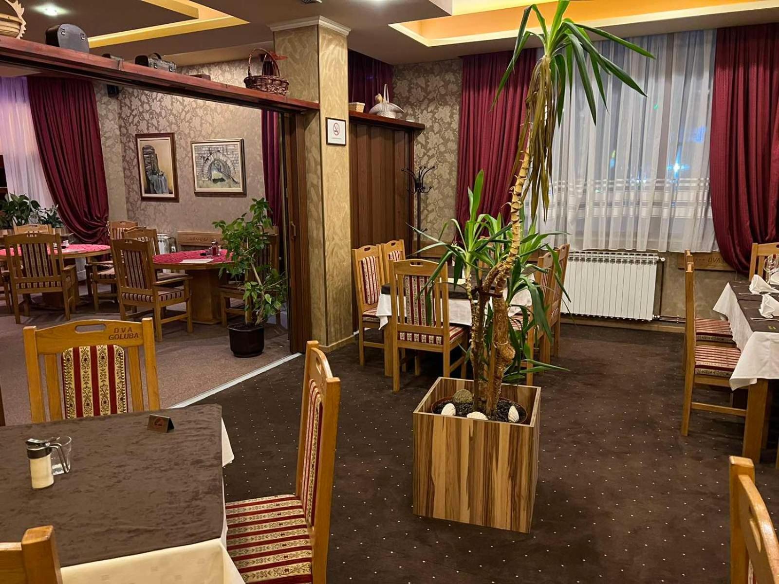 Hotel Dva Goluba بال المظهر الخارجي الصورة