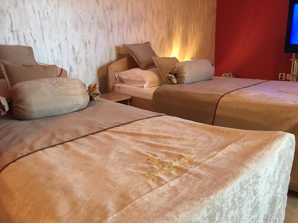 Hotel Dva Goluba بال المظهر الخارجي الصورة