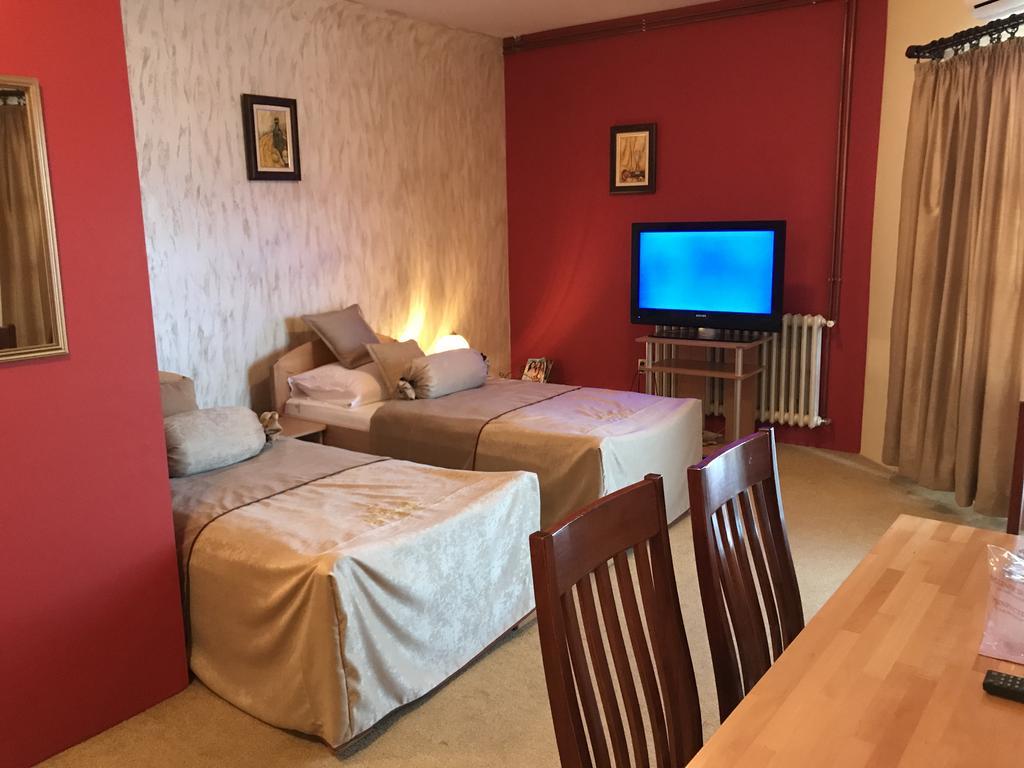 Hotel Dva Goluba بال المظهر الخارجي الصورة